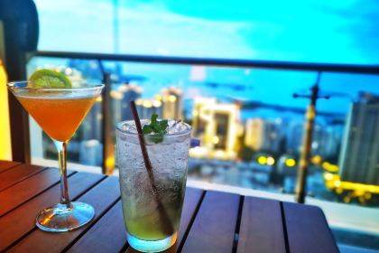 LEMON 1900 BISTRO BAR