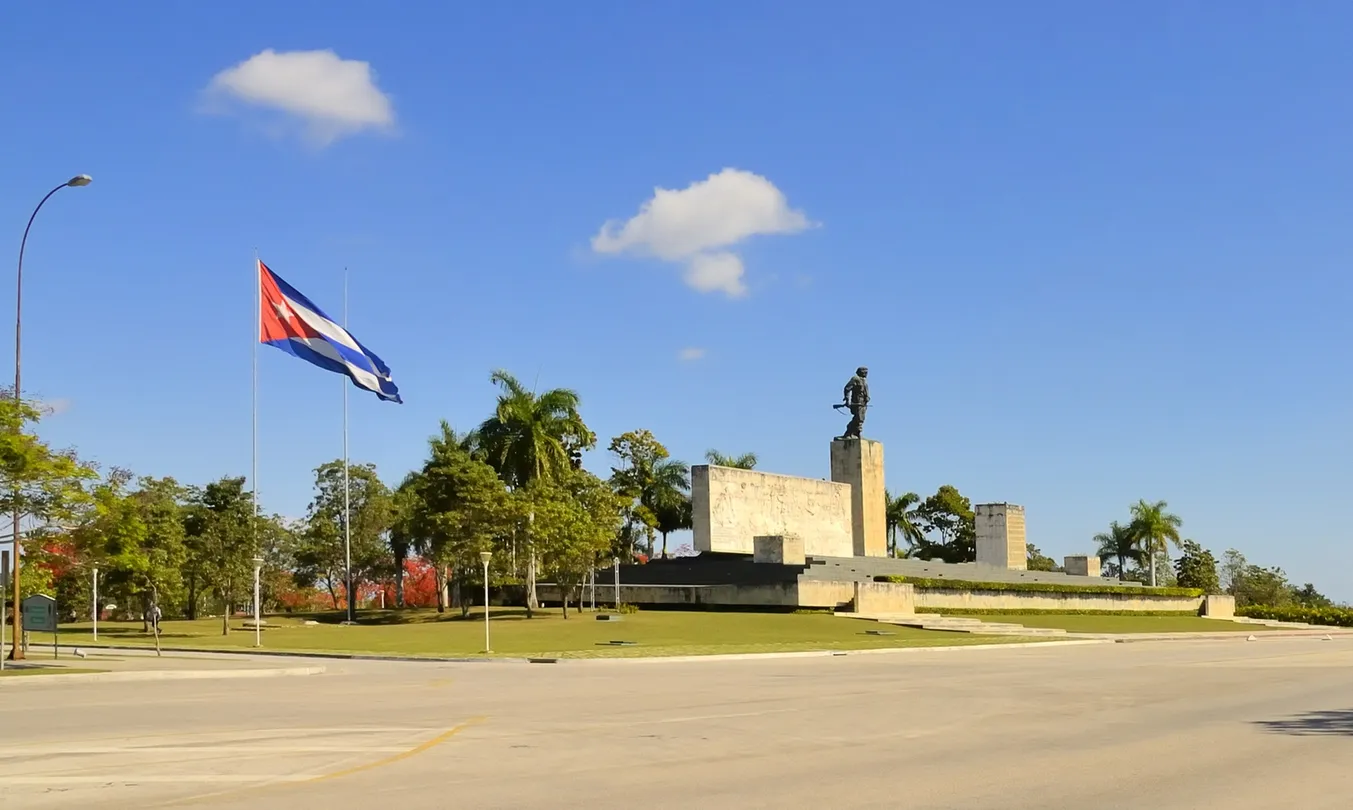 4_Che Guevara Mausoleum