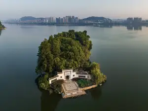 huang shi ci hu sheng ji feng jing ming sheng qu