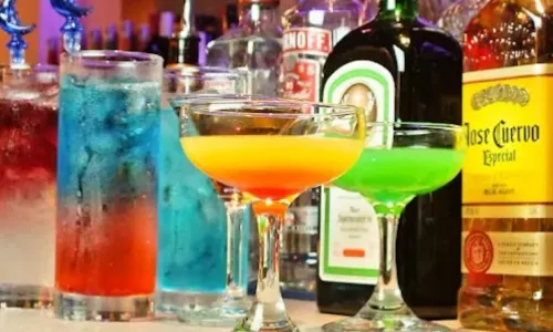 Moon Walk Shijo Karasuma