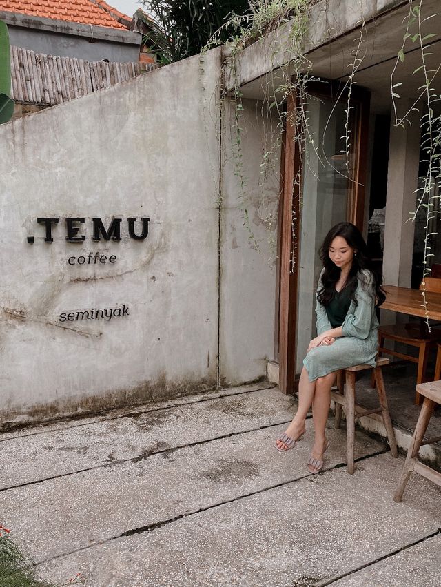 Tucked Away Coffee Shop In Seminyak
