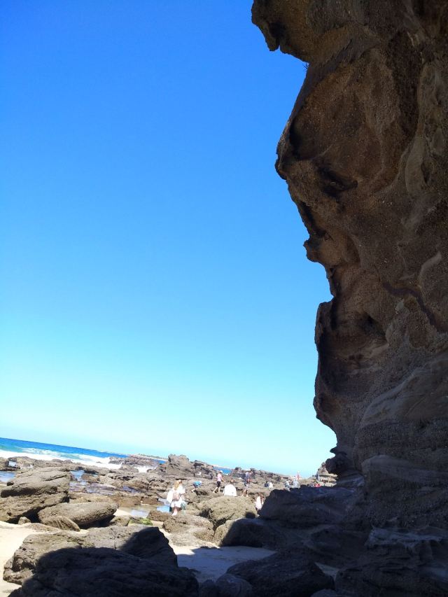 Caves Beach