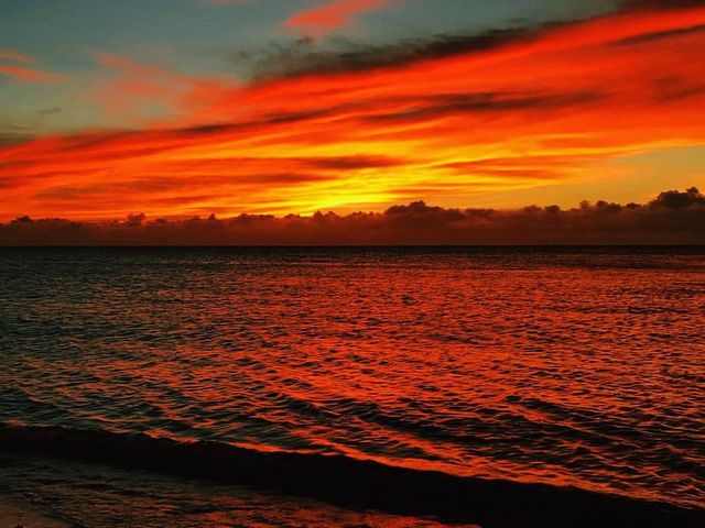 Sunsets and white sand in Bonbon