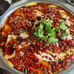 关渔小院肥肠鱼火锅(大英店) User Photo