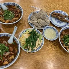 MENKUANGHUTONGBAINIANLUZHU User Photo