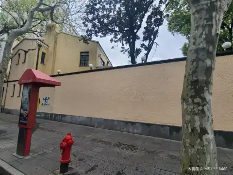 鄰近李及蘭舊居的酒店