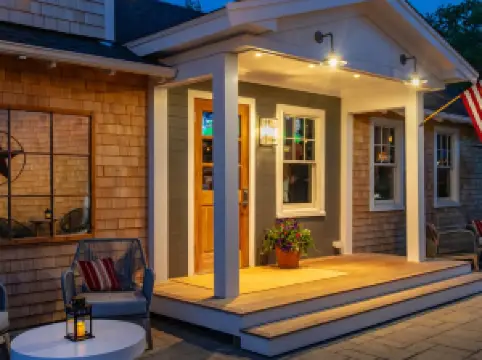 Town Bar and Grill MV