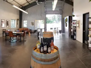 Wine Snob*
