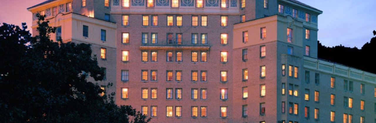 Dining Services at Arlington Hotel