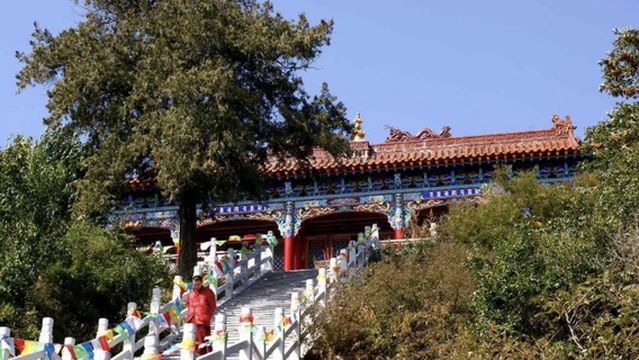 Haitang Mountain Scenic Area - Haitang Mountain Puan Temple
