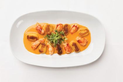 LAGO by Julian Serrano