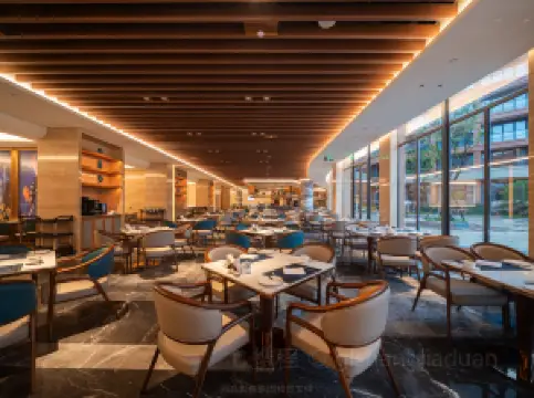 舟山长乔鹈鹕度假酒店·领航鲸