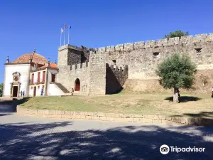 Viagem Medieval em Terra de Santa Maria
