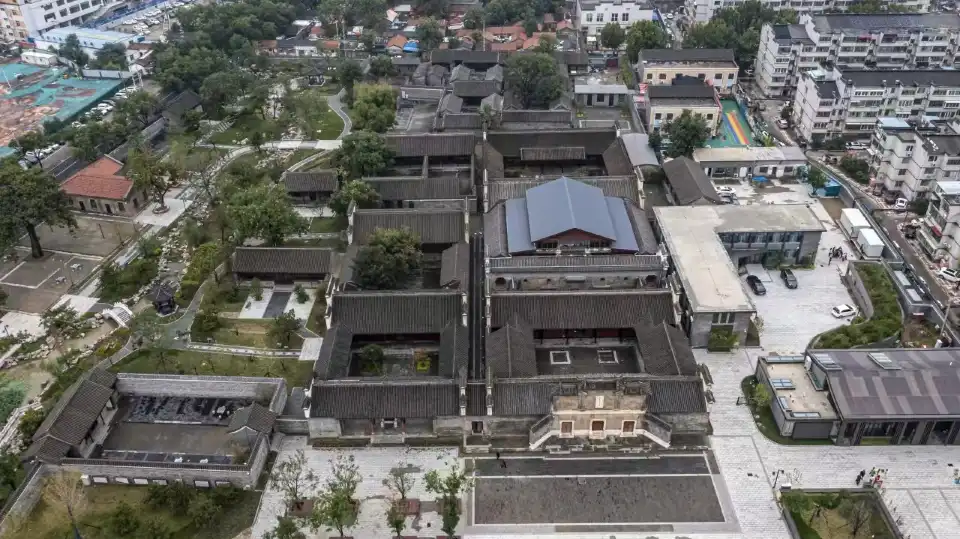 4_Hua Army Office