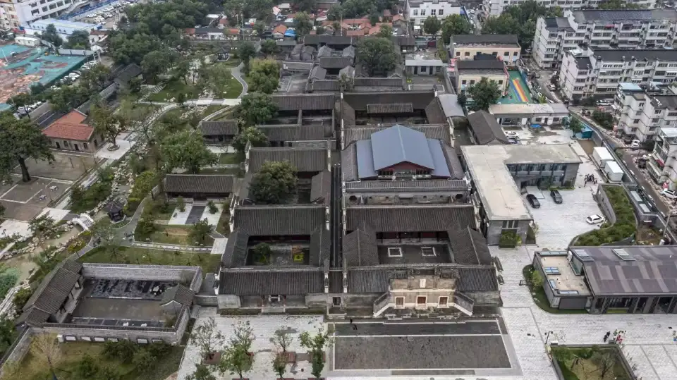 4_Hua Army Office