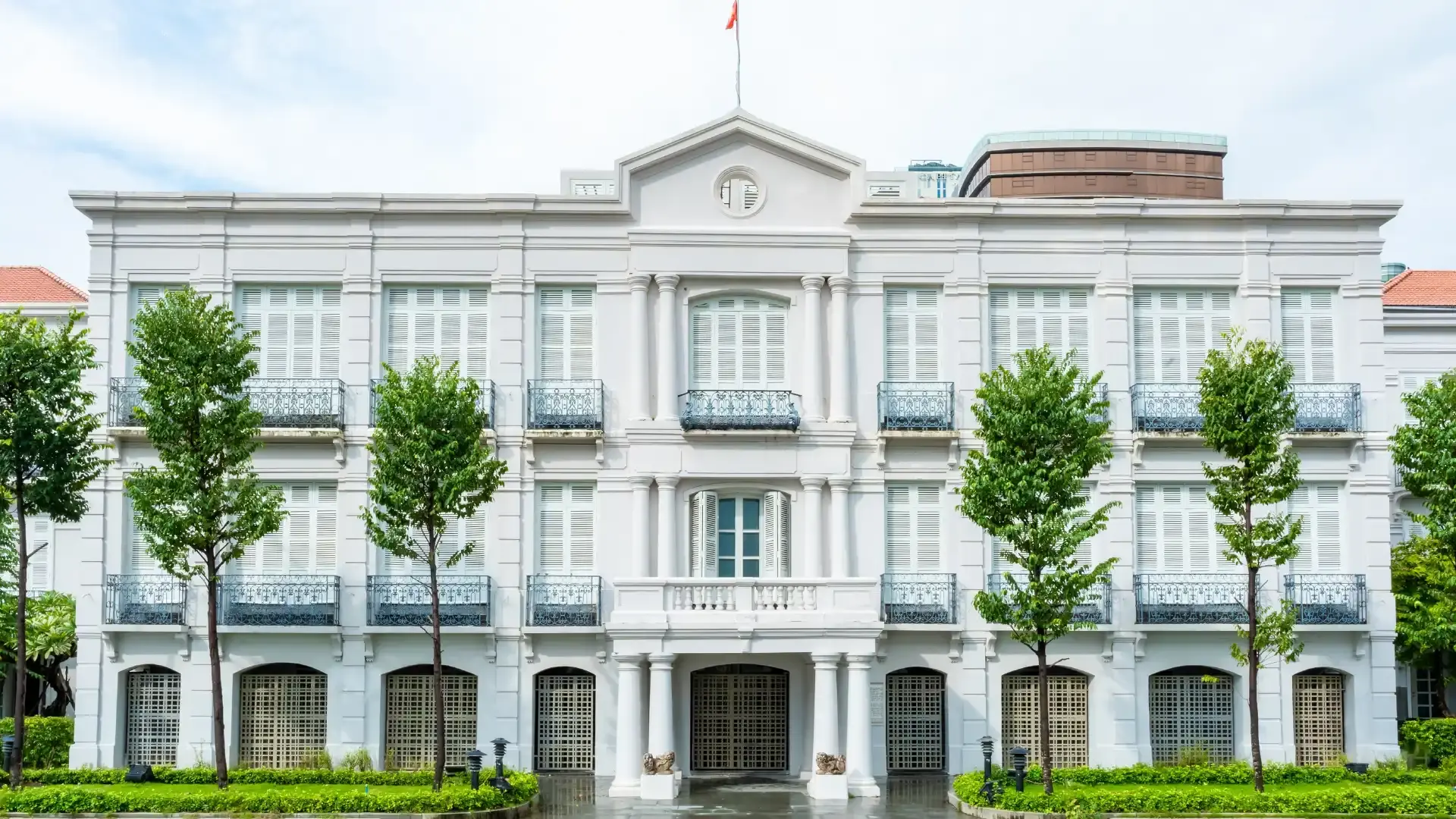 Hotels near Da Nang Museum