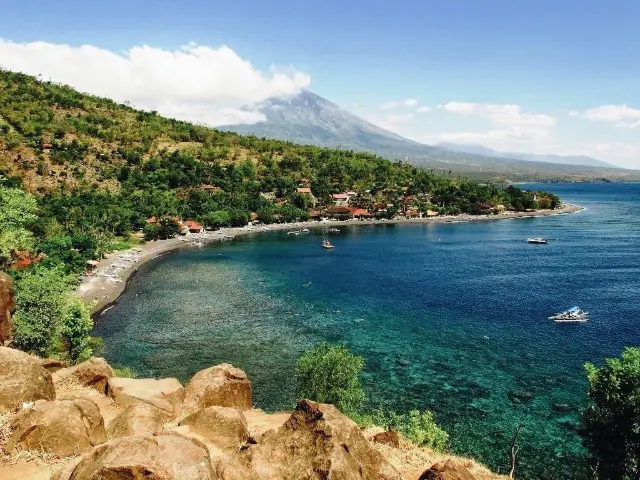 Diving or snorkeling, name it