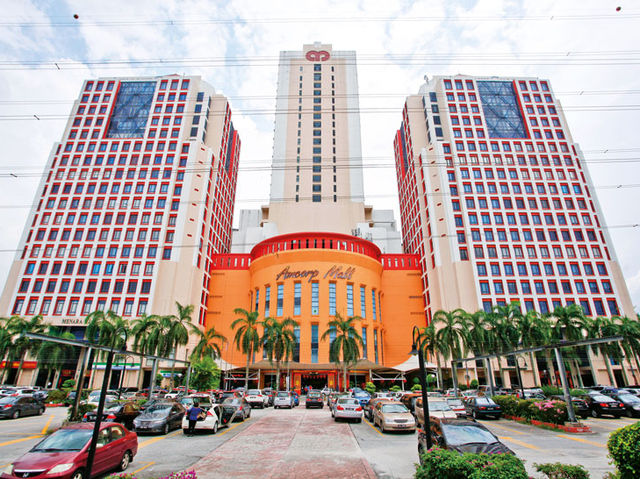 Amcorp Mall