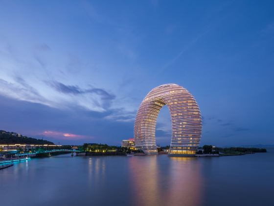 Moon Bay, Taihu Lake