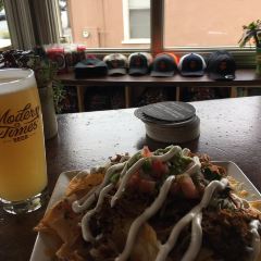 Sacrilege Brewery + Kitchen ảnh của người dùng