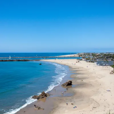Hotels in Newport Beach With Swimming Pools