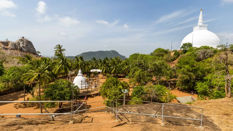 Hotels With Balcony in Anuradhapura