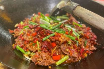 杨大厨柴火味道(南岭大道店)