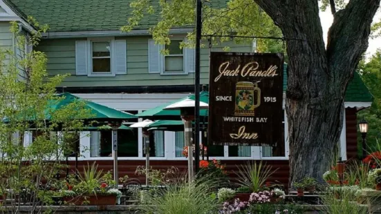 Jack Pandl's Whitefish Bay Inn