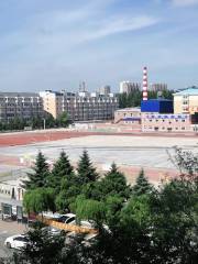 Dehui Gymnasium