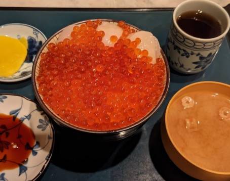 ぺりーのいくら丼