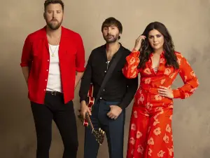 Waukegan | Lady A Tour