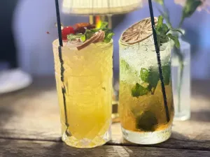 The camellia cafe & music bar