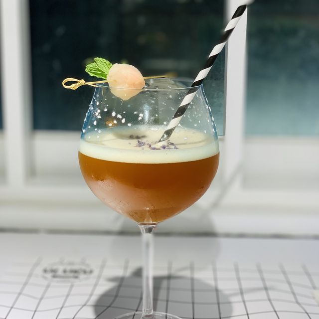 夢幻黑白條紋打卡cafe