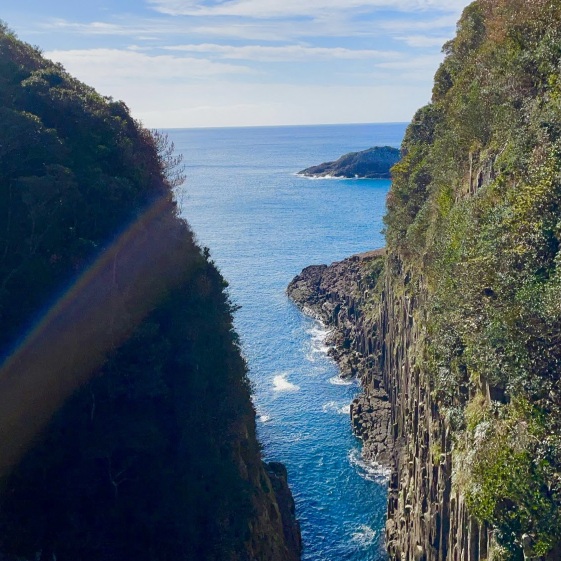 断崖絶壁の絶景