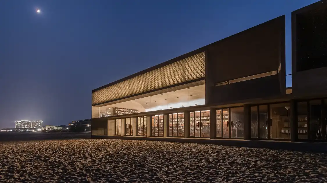 고독 도서관 주변 호텔