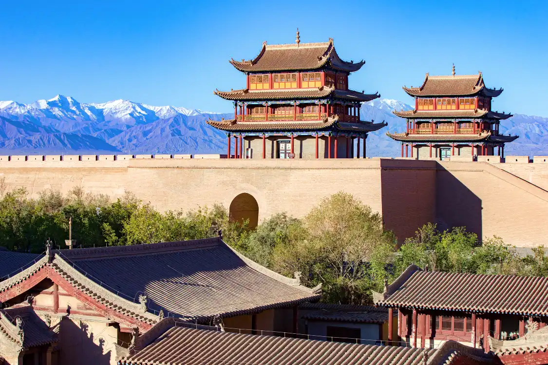 가욕관(지아위관) 관성리 주변 호텔