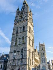 Belfry and Cloth Hall (Belfort en Lakenhalle)