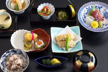 Nihonryori Fuji Daburutsuri by Hirutonnahashurijoh