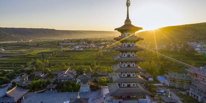 Dayun Temple • Wangmu Palace