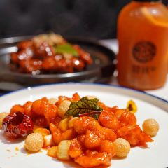 荟廷·晶萃(静安晶品店) User Photo