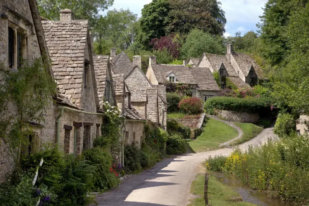 Hotels near Abbey Home Farm shop and car park