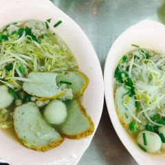 Rung Rueang pork noodle User Photo