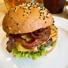 Nordic House Luxury Burgers User Photo