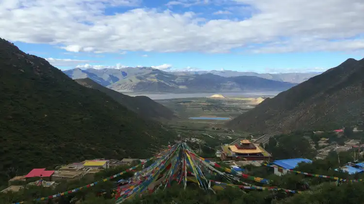 Hotels in Zhanang
