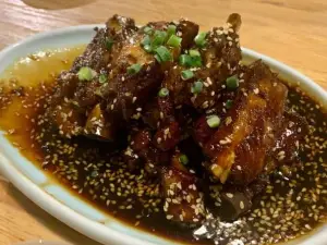 沈小姐书吧餐厅