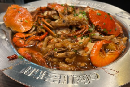 胖哥俩肉蟹煲(湛江万达店)