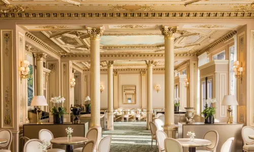 Cafe de la Paix
