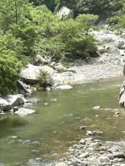 灃峪森林公園龍潭戲水景區