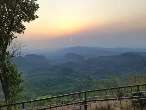Sunset Point, Pachmarhi