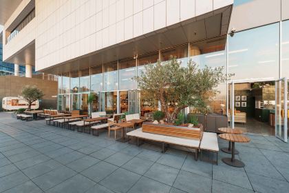 COMMUNE MUSEUM幻师臻选(海上世界文化艺术中心店)